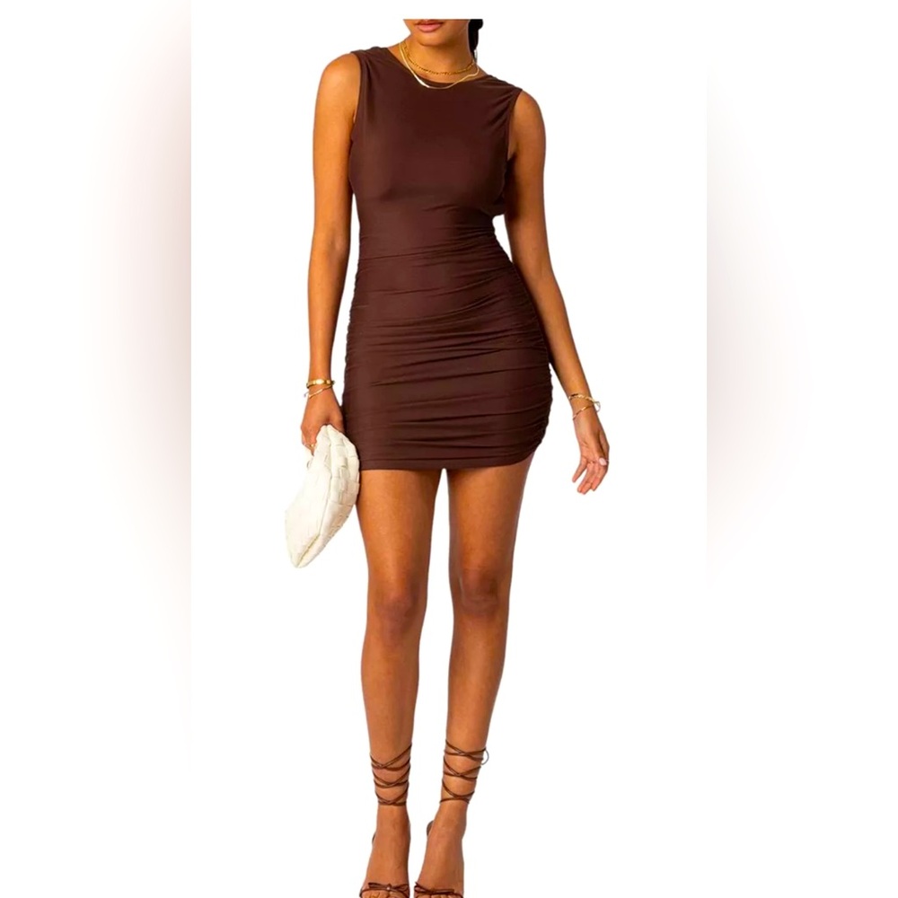 Edikted backless body com dress.